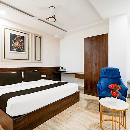 Super Townhouse Oak Aecs Formerly Bangalore Times Exteriör bild