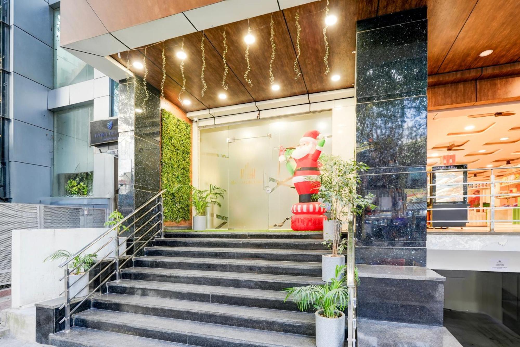 Super Townhouse Oak Aecs Formerly Bangalore Times Exteriör bild
