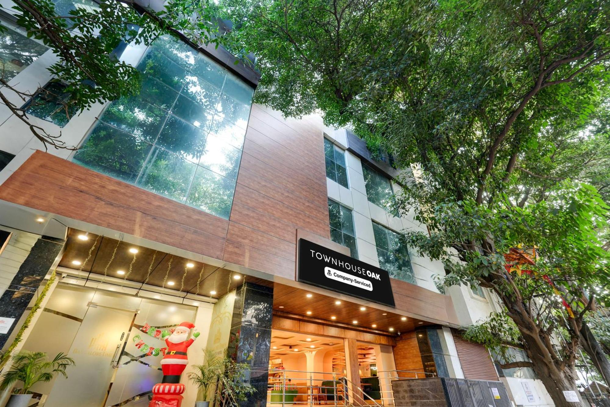 Super Townhouse Oak Aecs Formerly Bangalore Times Exteriör bild