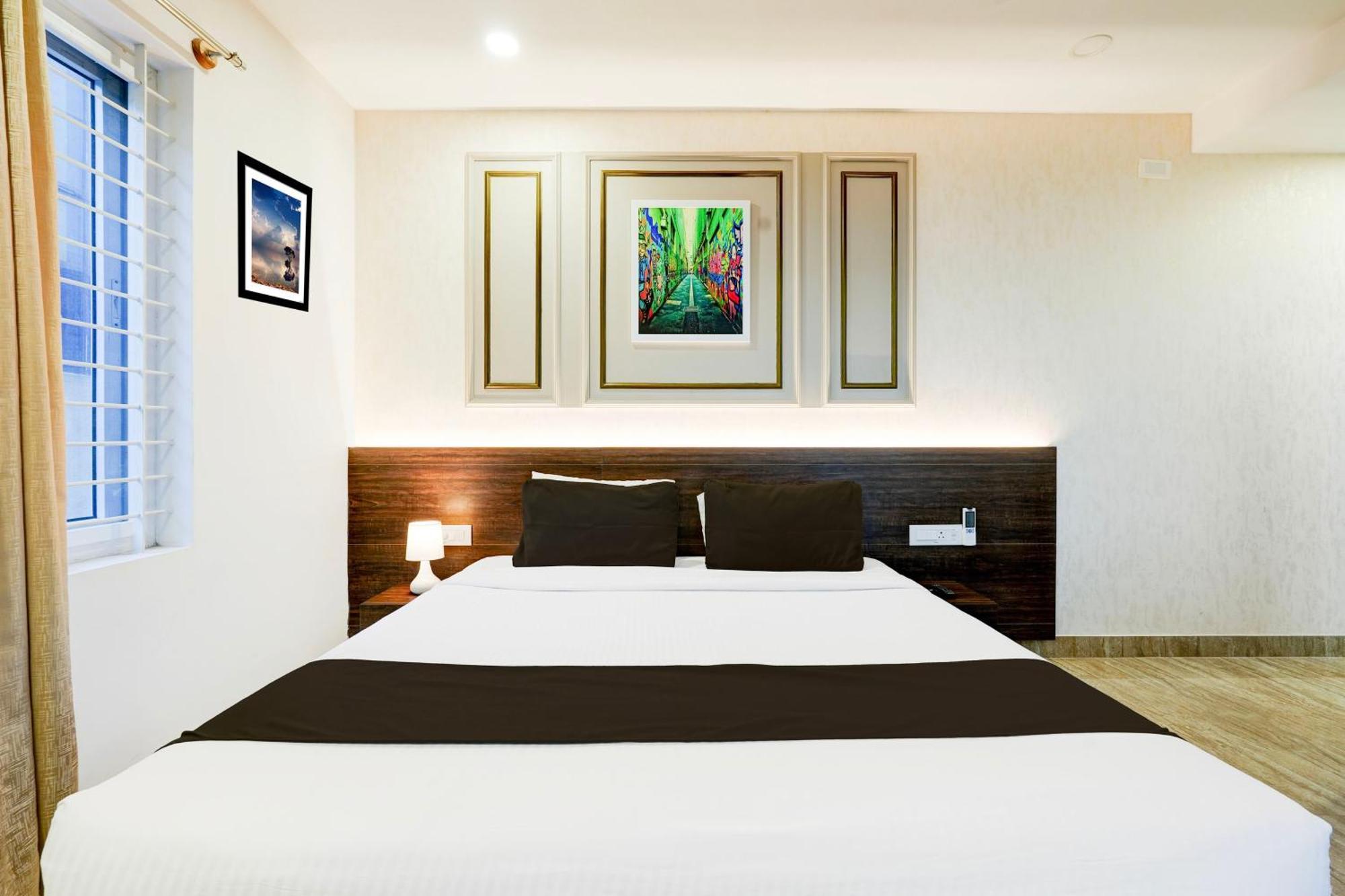 Super Townhouse Oak Aecs Formerly Bangalore Times Exteriör bild
